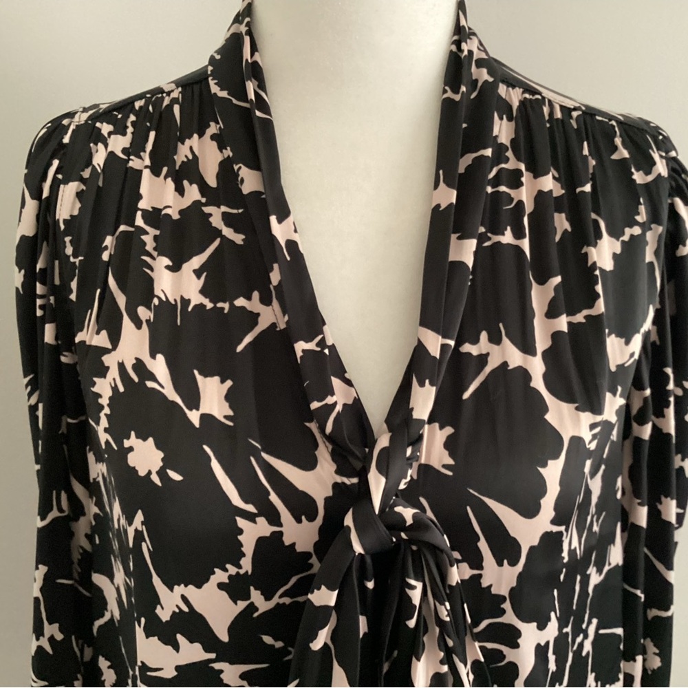 Gap Long Sleeved Tie Neck Blouse, Size XXS - Picture 2 of 10